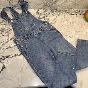 Gap Size 5T Ruffle Girls Overalls